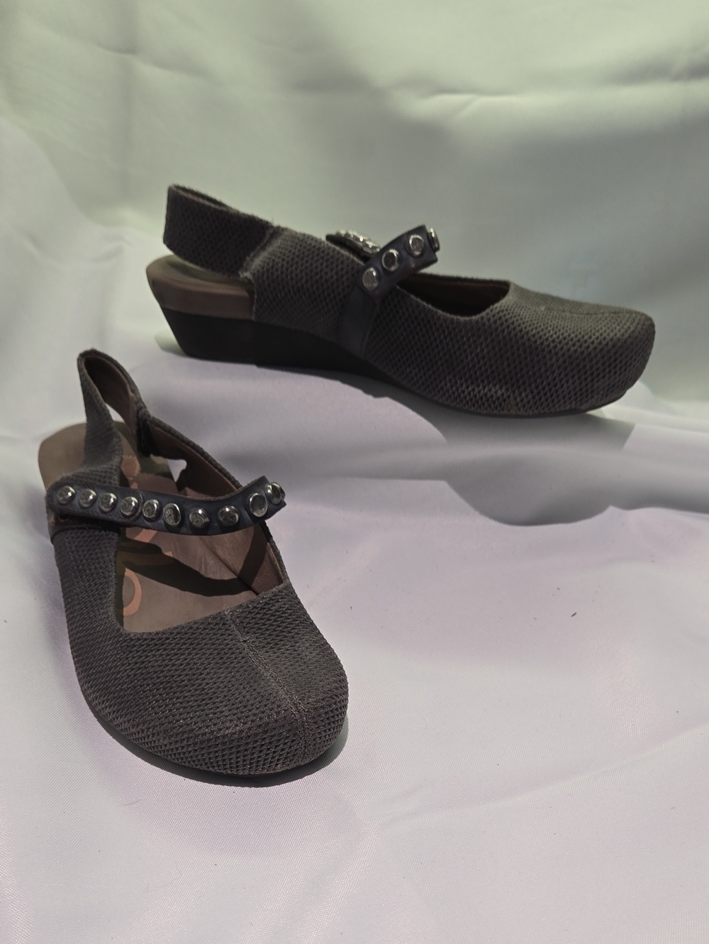 OTBT Springfield Mary Jane Gray Women's wedge shoes Size 8